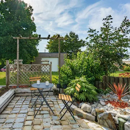 Guiriden By Interhome Loctudy